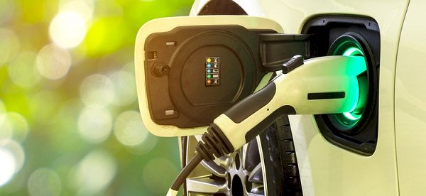 TOTAL INVESTING IN EV CHARGING POINT