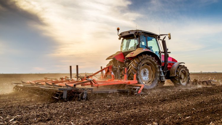 India Tractor Market Size Expanding at Steady CAGR of 5.55%